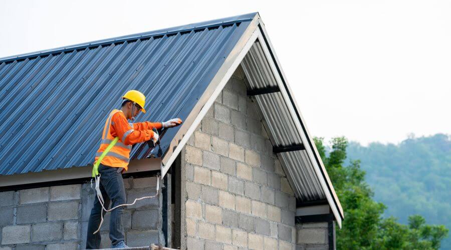 Professional New roof installation in West Point, MS